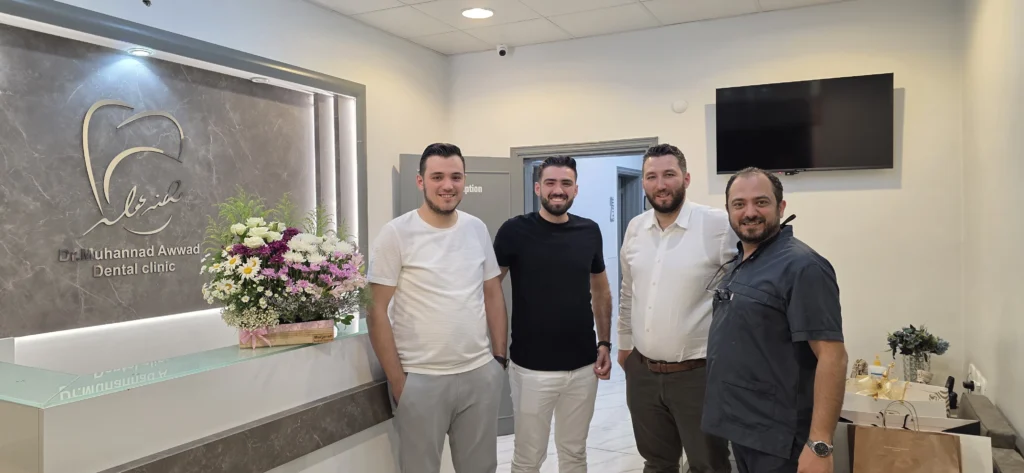 مركز د. مهند عواد - تجميل وزراعة الأسنان